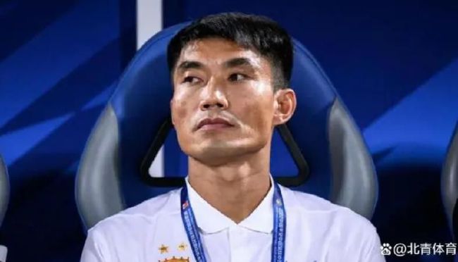 拉齐奥中场贝西诺在Instagram上发文，澄清了自己被拉齐奥排除出比赛大名单的情况。